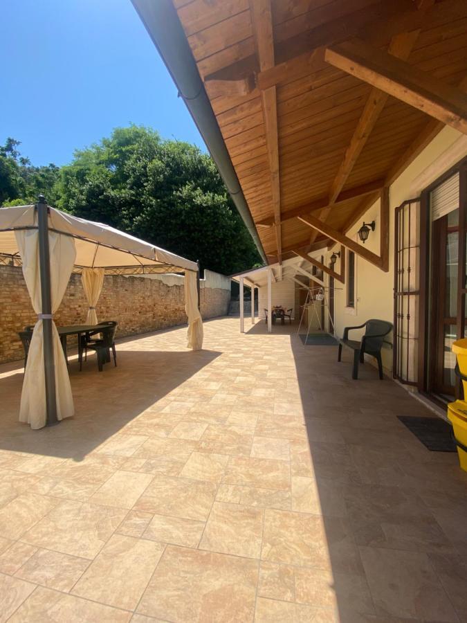 Caserma Guelfa - Casa Vacanza Chiarina San Benedetto del Tronto Exterior foto